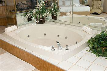 Sybaris Pool Suites Frankfort - Adults Only Extérieur photo