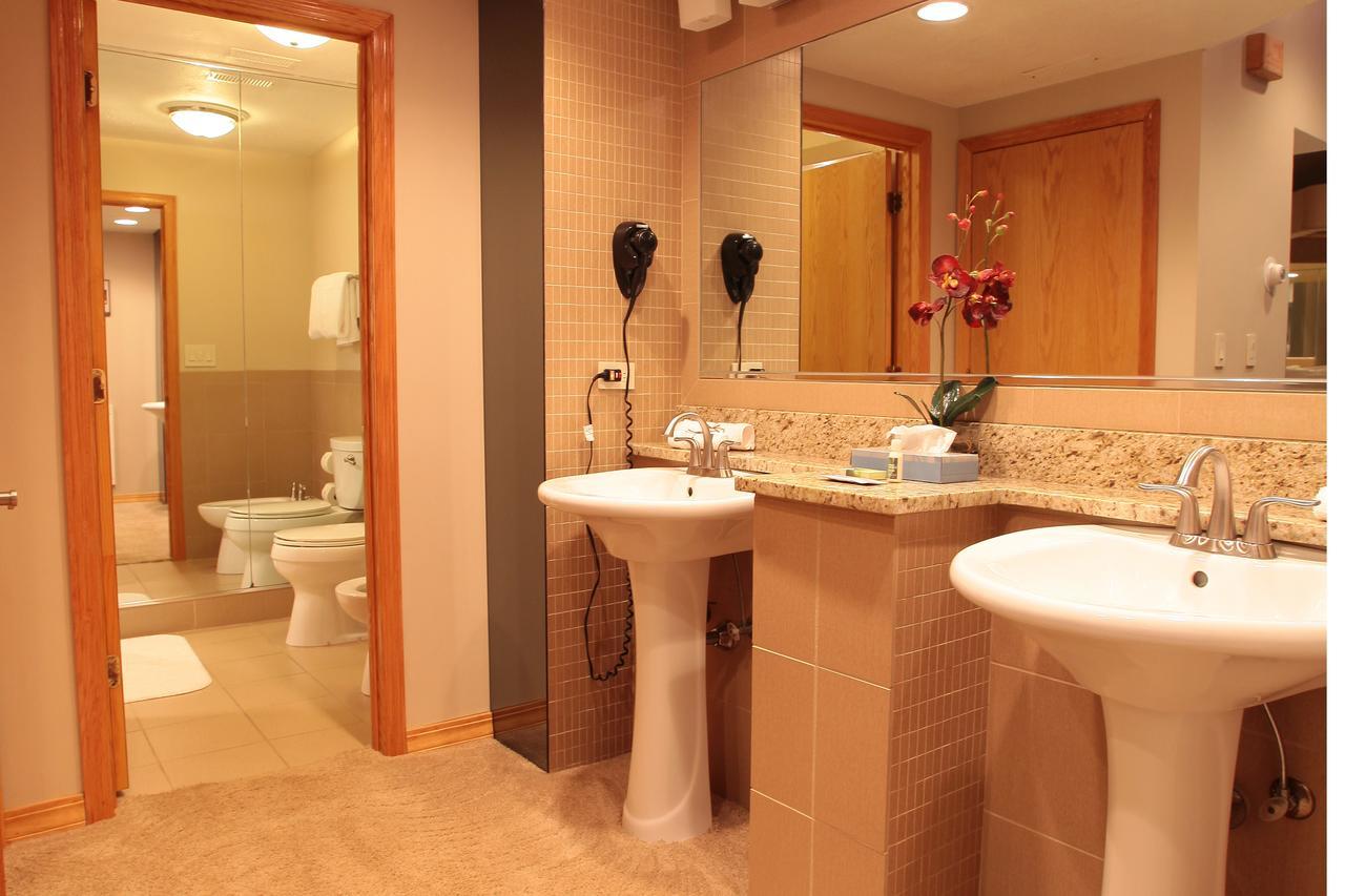 Sybaris Pool Suites Frankfort - Adults Only Extérieur photo